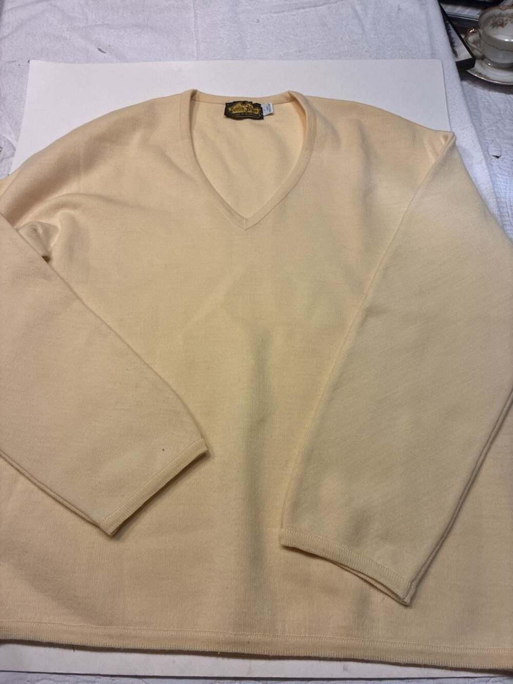 Patrick James Purveyor to Gentlemen Men's Yellow V-Neck Pullover Sweater